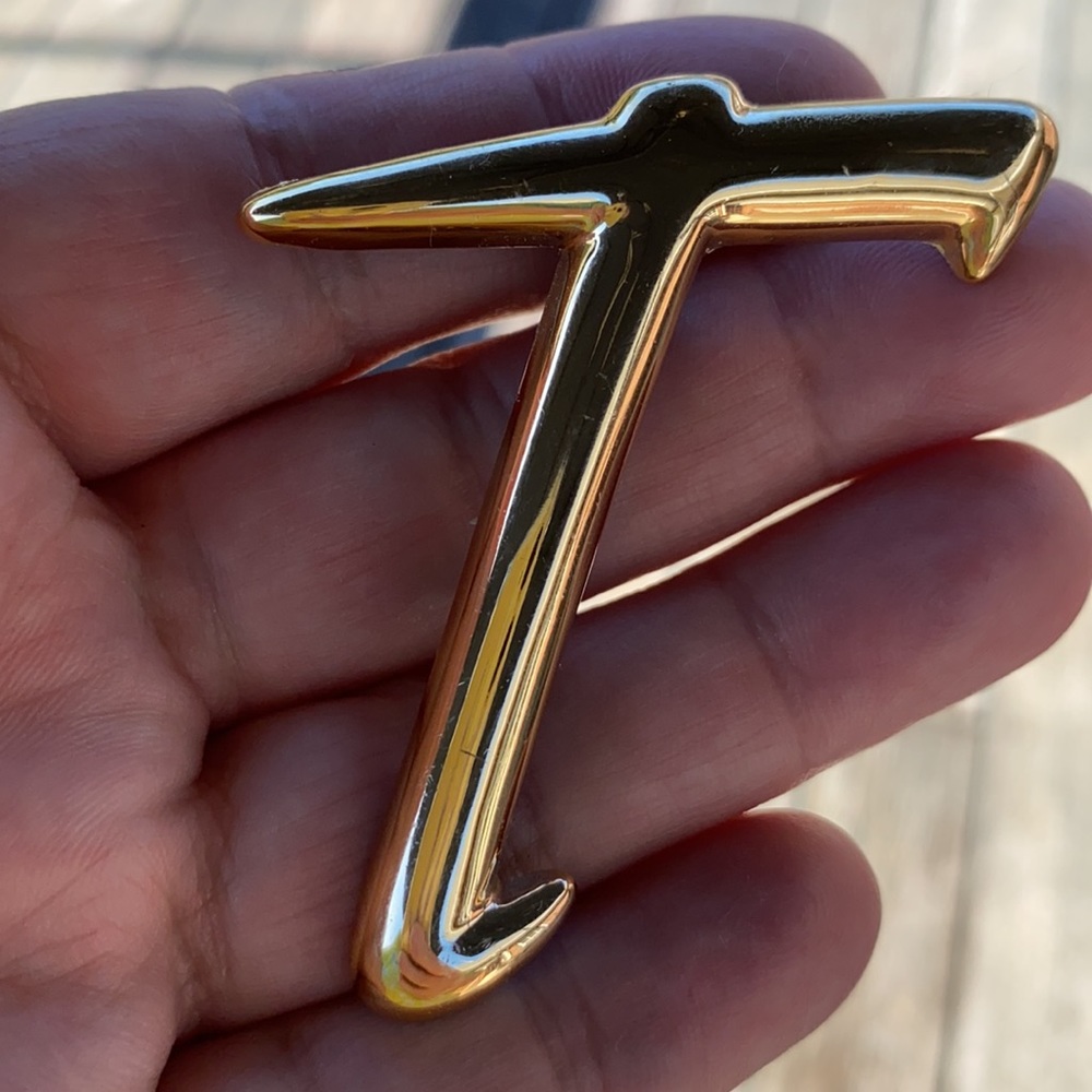 Gold T Pin - Picture 3 of 5